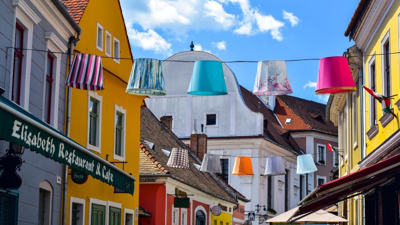 Varosi Vendeghaz Сентендре Экстерьер фото